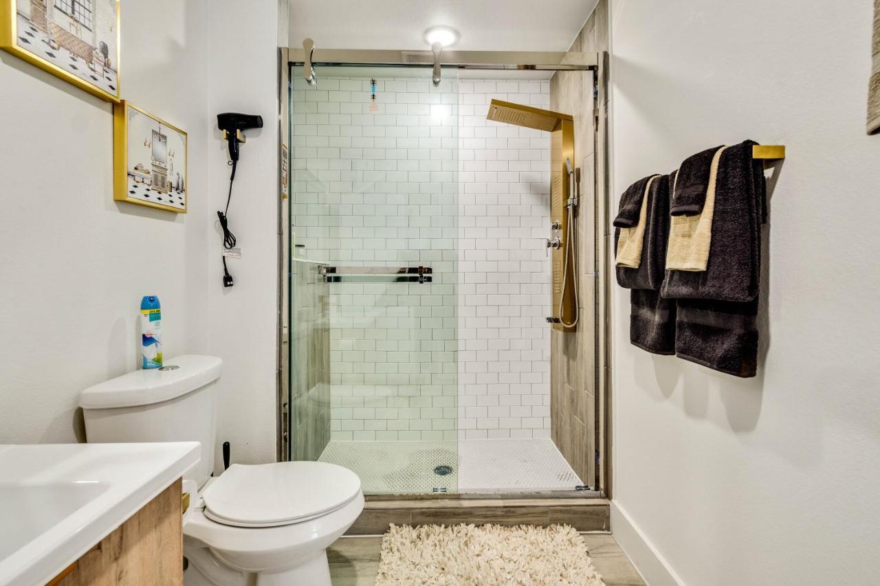 דאלאס Queen Suite Near Downtown Free Parking מראה חיצוני תמונה